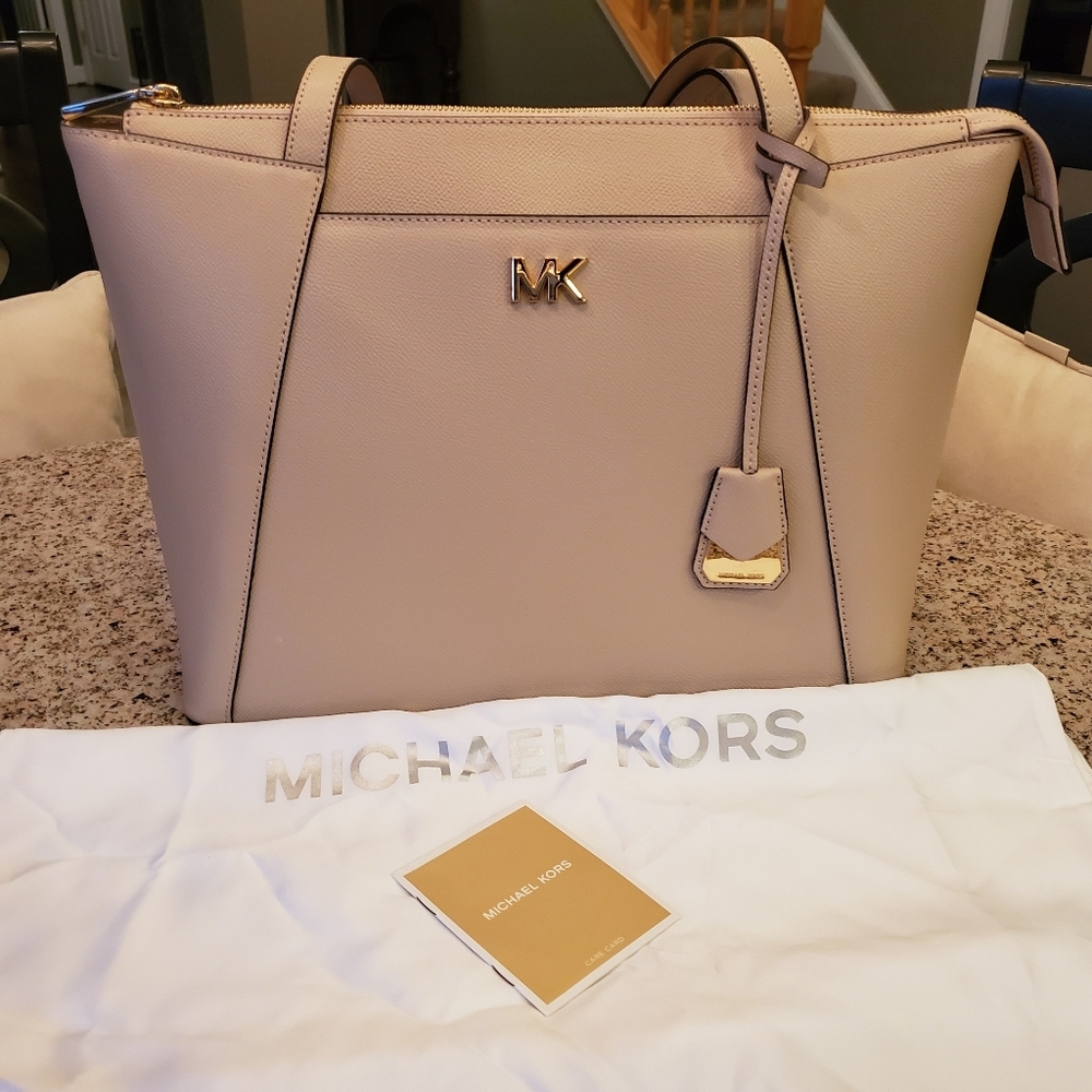 *NEW* MK 'Maddie' Leather Tote - Soft Pink